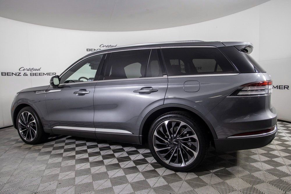 Used 2025 Lincoln Aviator Reserve w/ Equipment Group 201A image 7