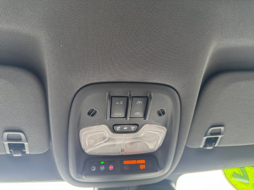 Used 2022 Chevrolet TrailBlazer RS w/ Sun and Liftgate Package AWD/4WD image 26