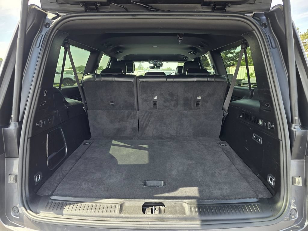 Used 2024 Jeep Wagoneer L Series II AWD/4WD image 30