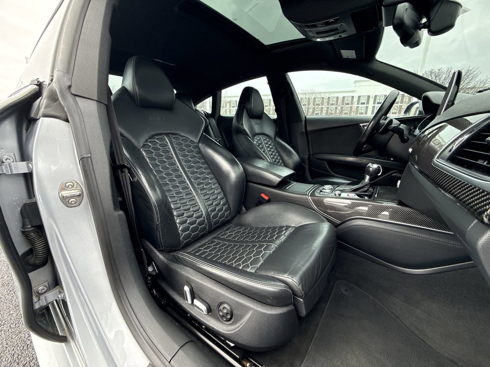 Used 2017 Audi RS 7 Prestige image 25