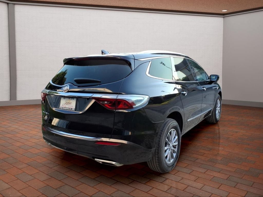 Used 2024 Buick Enclave Premium FWD image 5