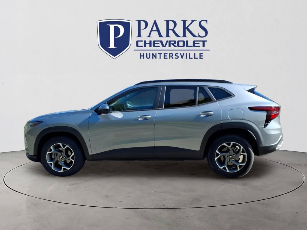 Certified 2025 Chevrolet Trax LT w/ LT Convenience Package FWD image 29