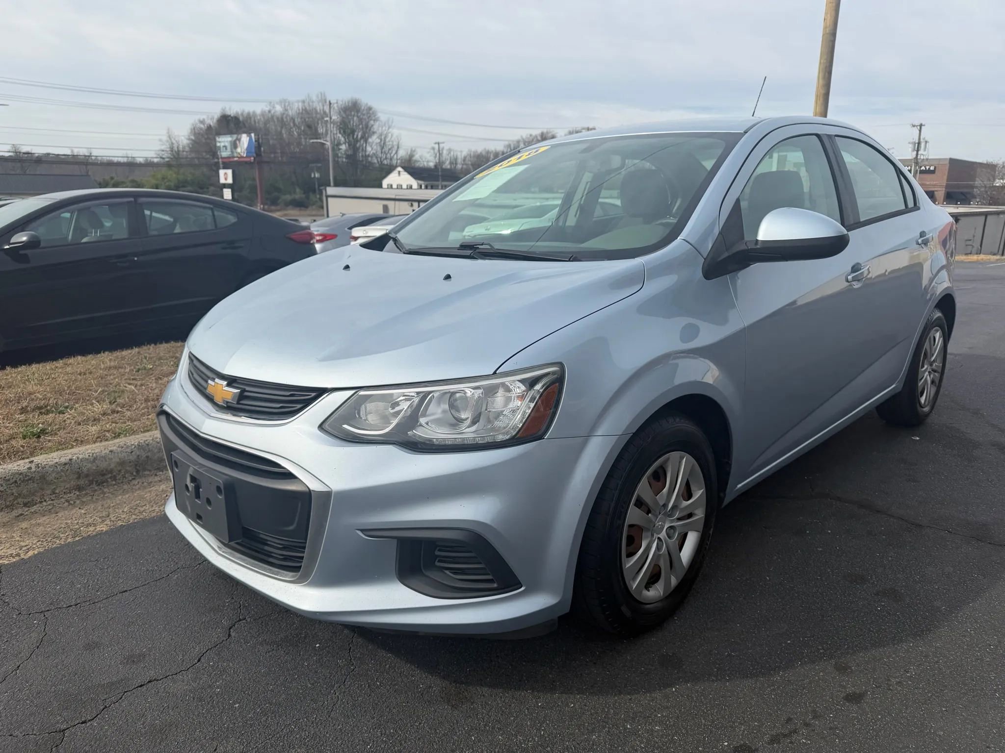 Used 2018 Chevrolet Sonic LS image 3