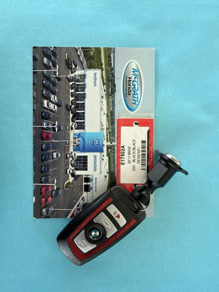 Used 2013 BMW 335i xDrive Sedan AWD/4WD image 4