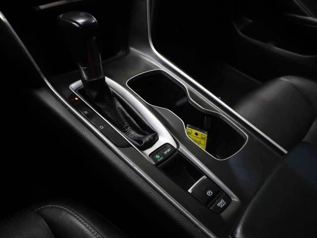 Used 2018 Honda Accord Sport image 26