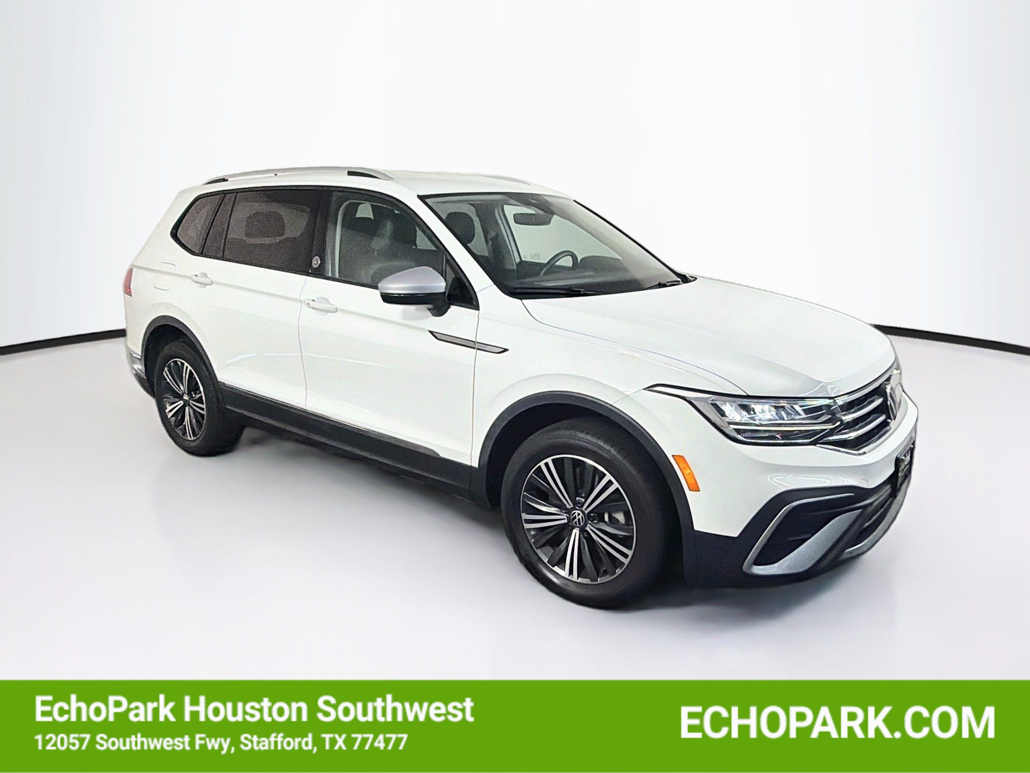 Used 2024 Volkswagen Tiguan Wolfsburg Edition FWD image 1