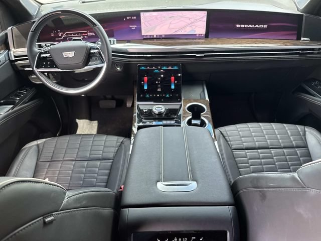 Used 2025 Cadillac Escalade Sport Platinum w/ LPO, ONYX Package AWD/4WD image 20
