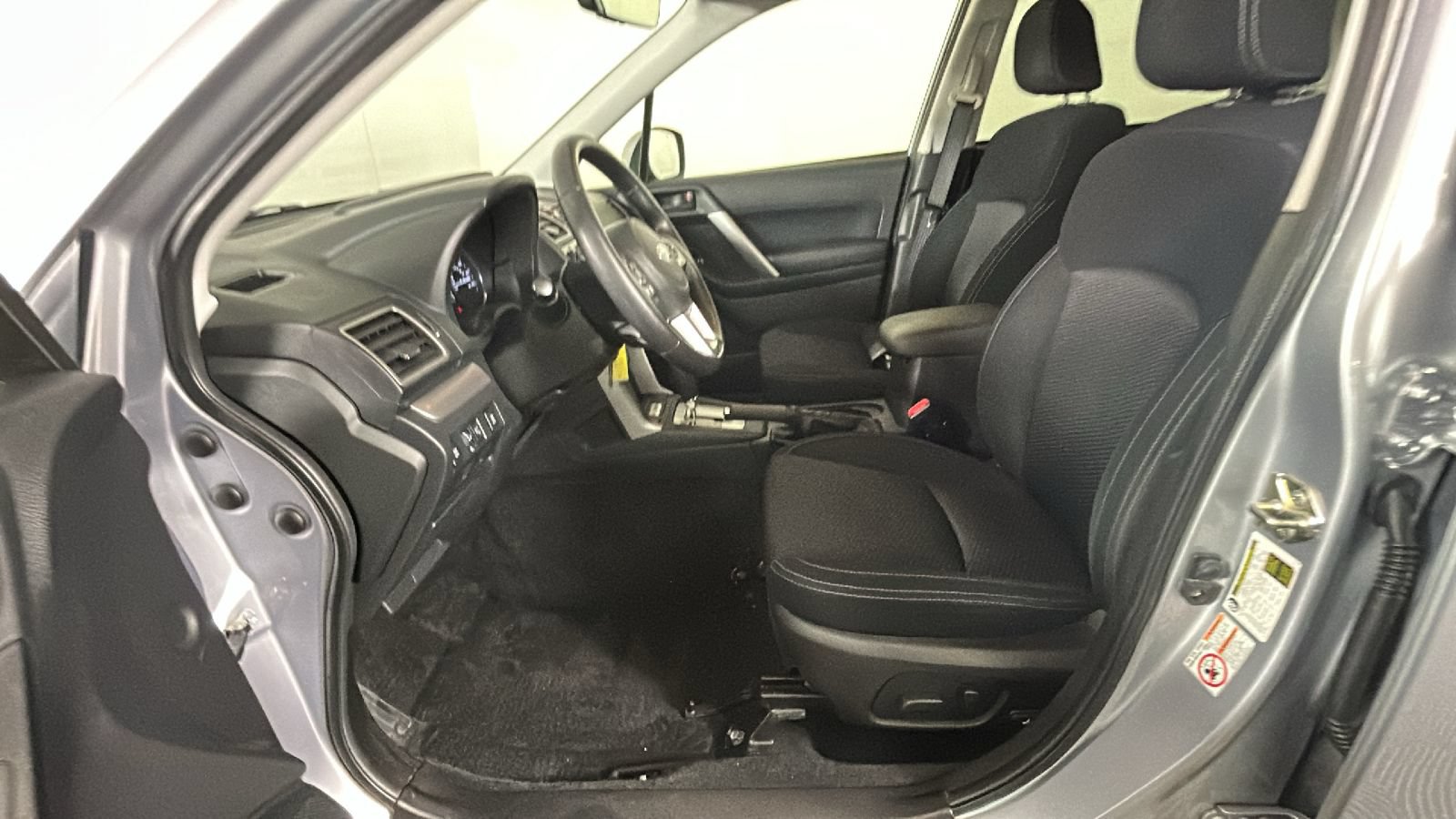 Used 2017 Subaru Forester 2.5i Premium AWD/4WD image 14