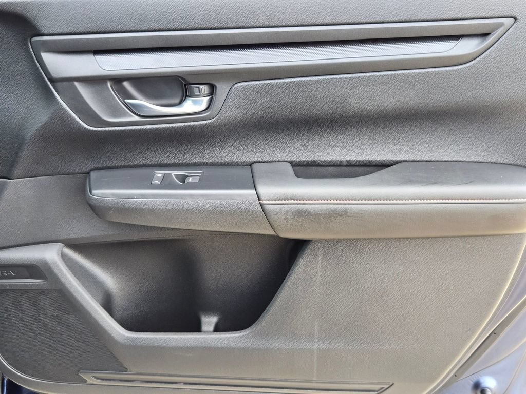 Used 2025 Honda CR-V Sport image 28