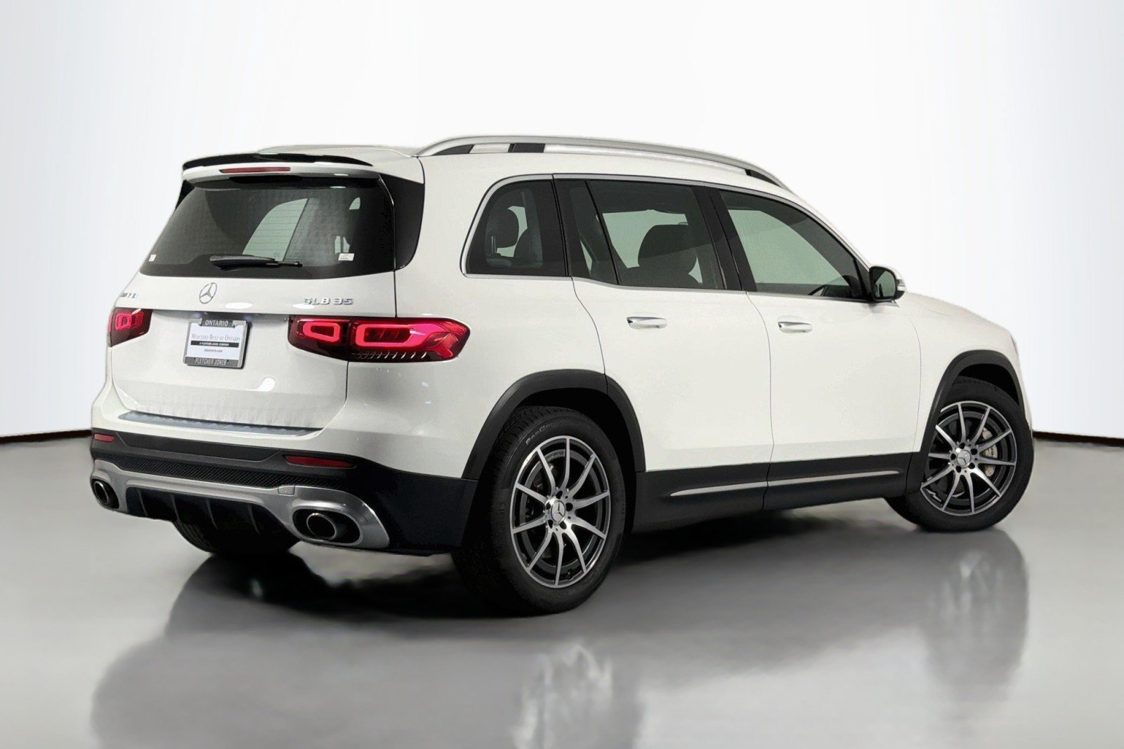 Used 2023 Mercedes-Benz GLB 35 AMG 4MATIC image 11