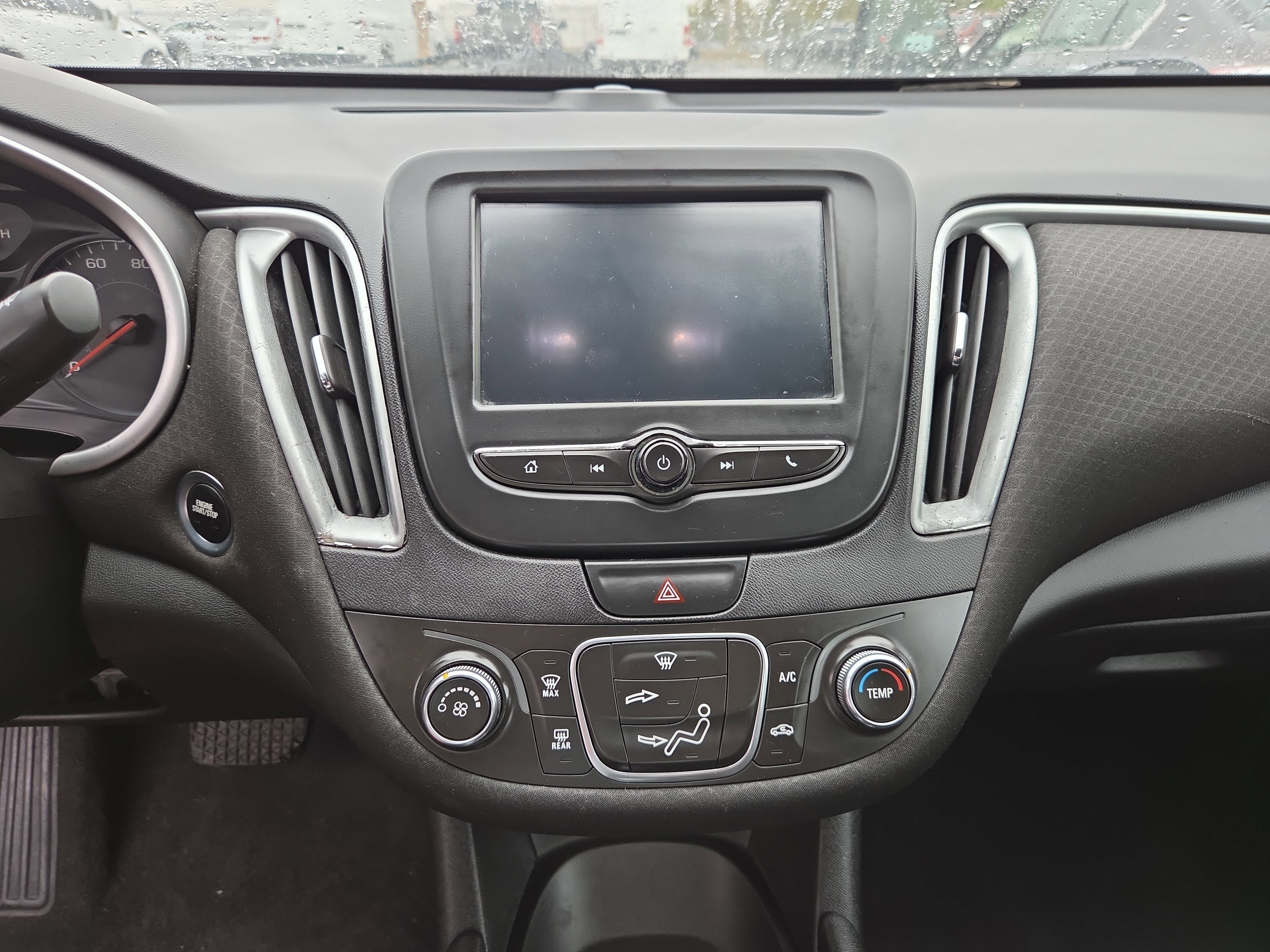 Used 2018 Chevrolet Malibu LS FWD image 19
