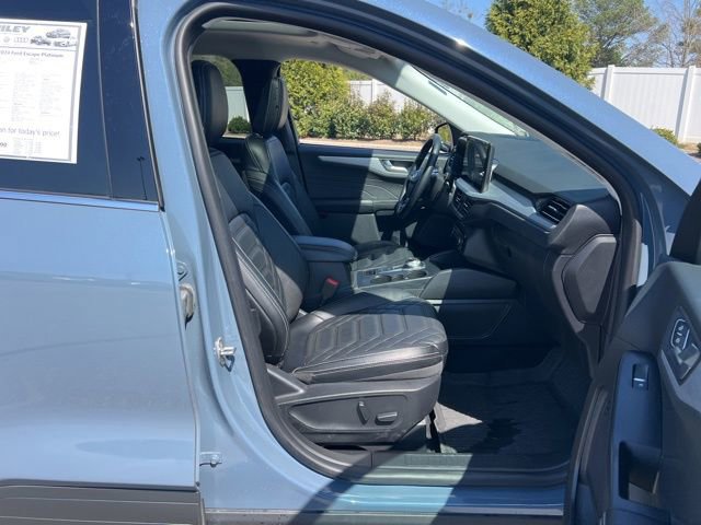 Used 2024 Ford Escape Platinum w/ Premium Technology Package image 37