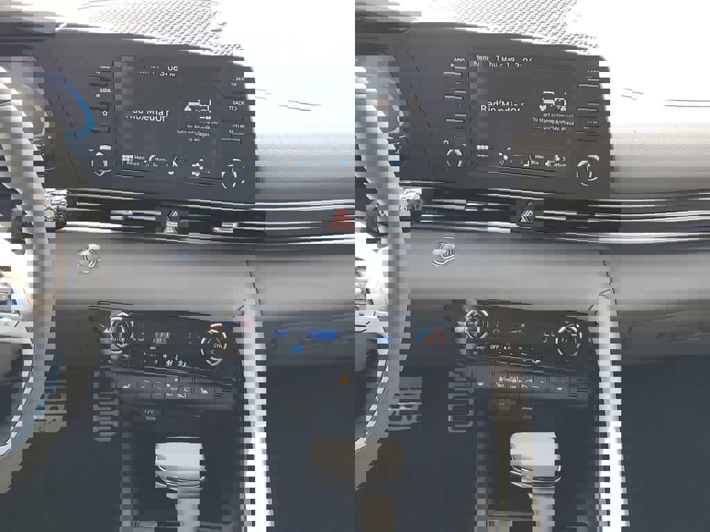 New 2026 Hyundai Elantra SEL Sport Premium image 17