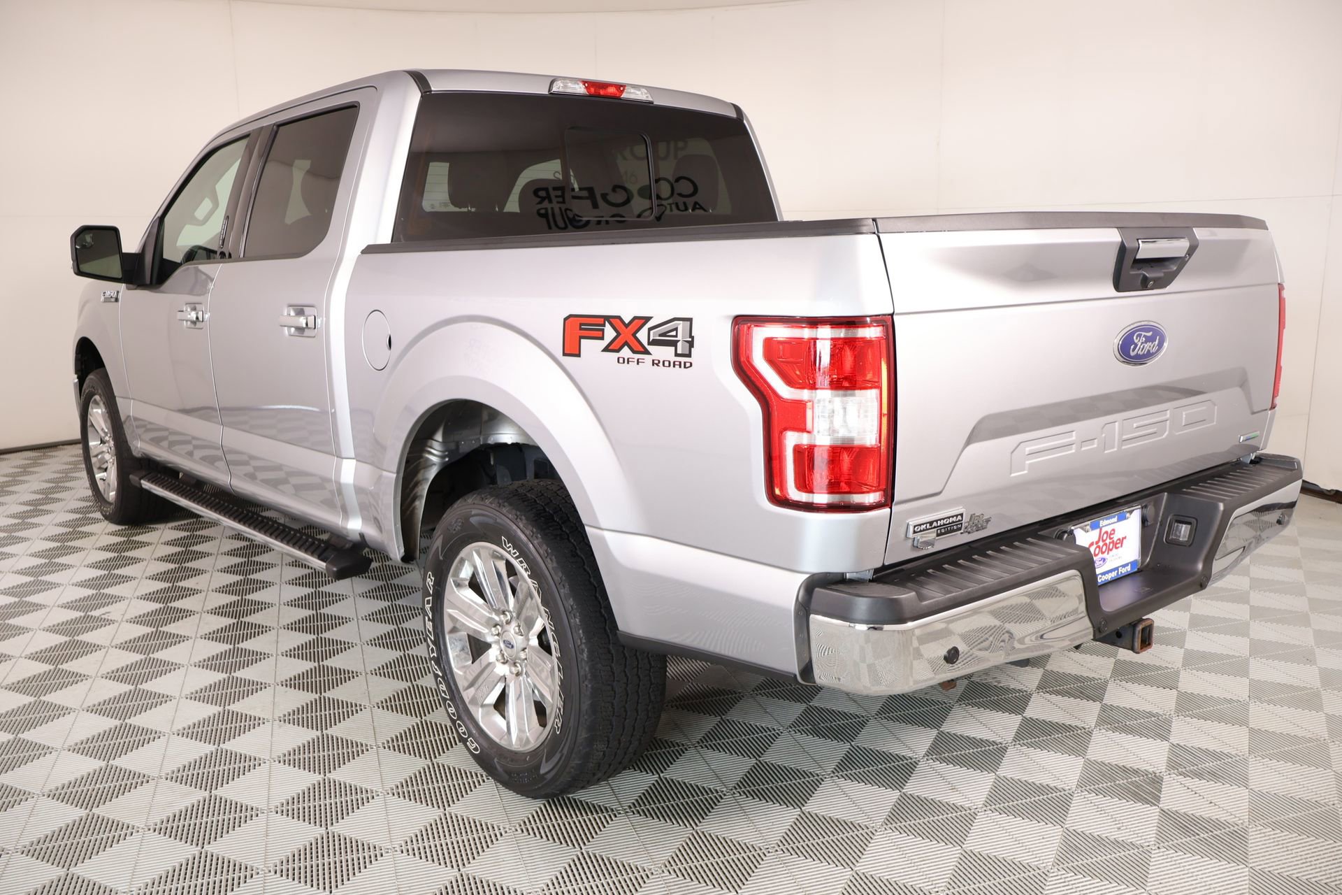 Used 2020 Ford F150 XLT w/ Equipment Group 302A Luxury AWD/4WD image 23