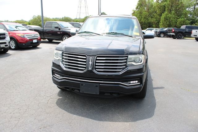 Used 2016 Lincoln Navigator L Select RWD image 13