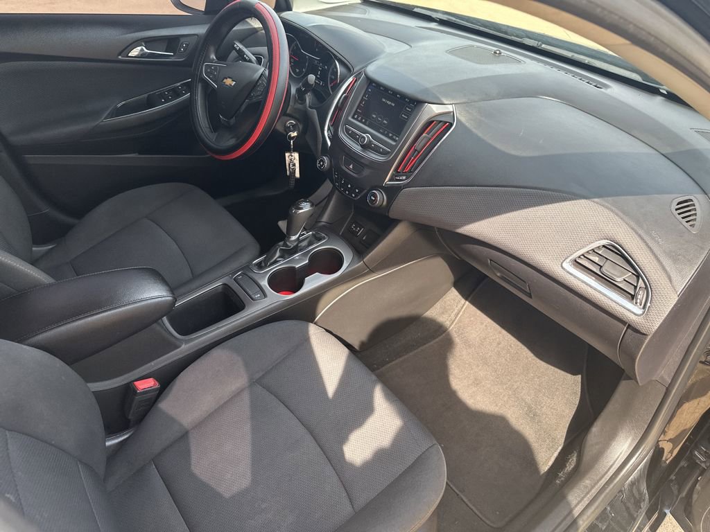 Used 2019 Chevrolet Cruze LS w/ LS Convenience Package image 70