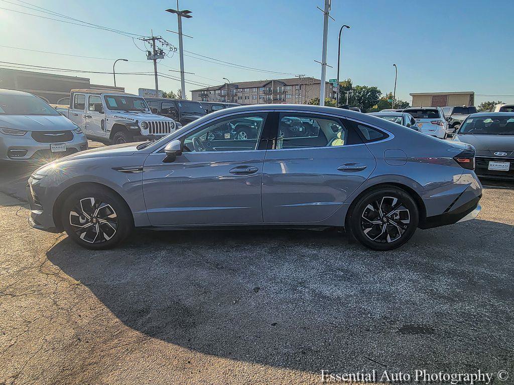 Used 2025 Hyundai Sonata SEL FWD image 10