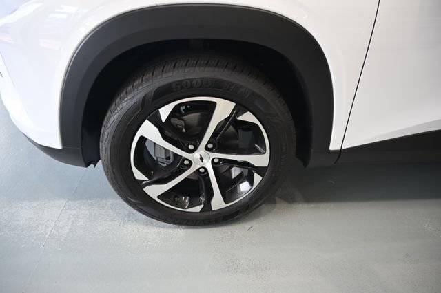 New 2026 Chevrolet Trax RS w/ Sunroof Package FWD image 28