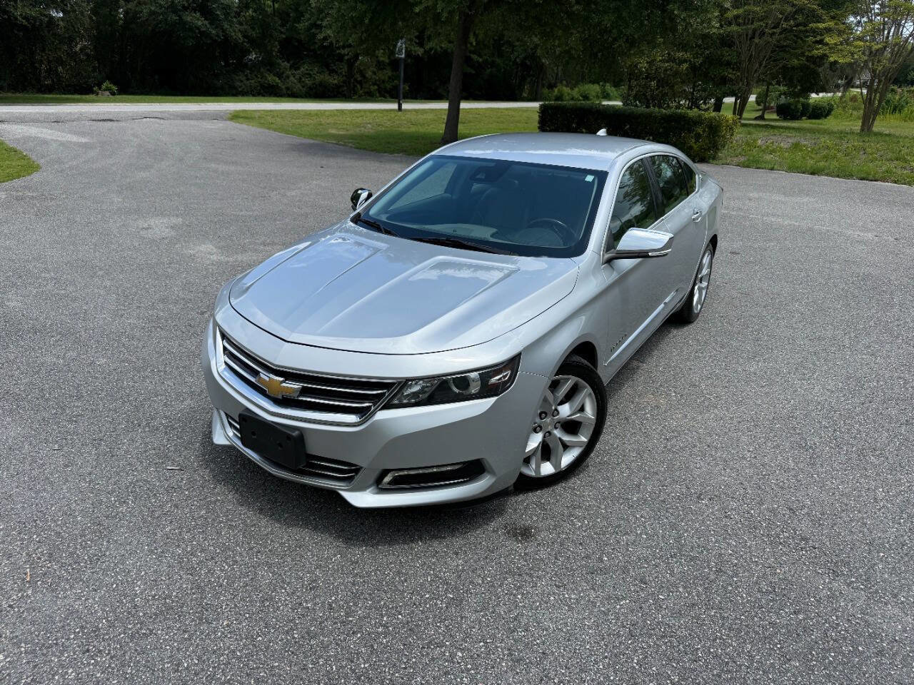 Used 2015 Chevrolet Impala LTZ FWD image 30