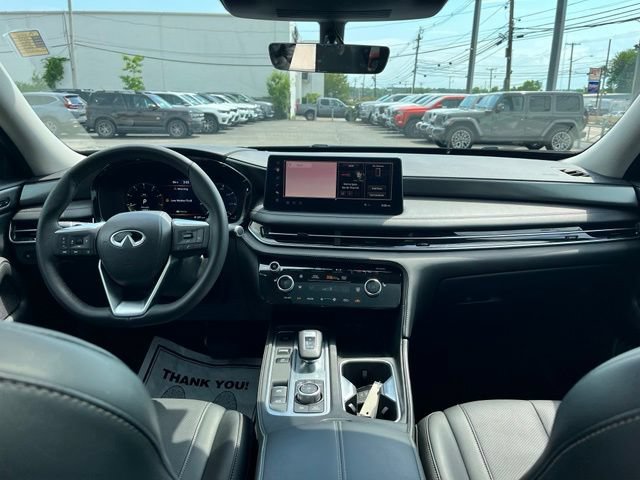 Used 2026 INFINITI QX60 Pure w/ Family Package AWD/4WD image 14