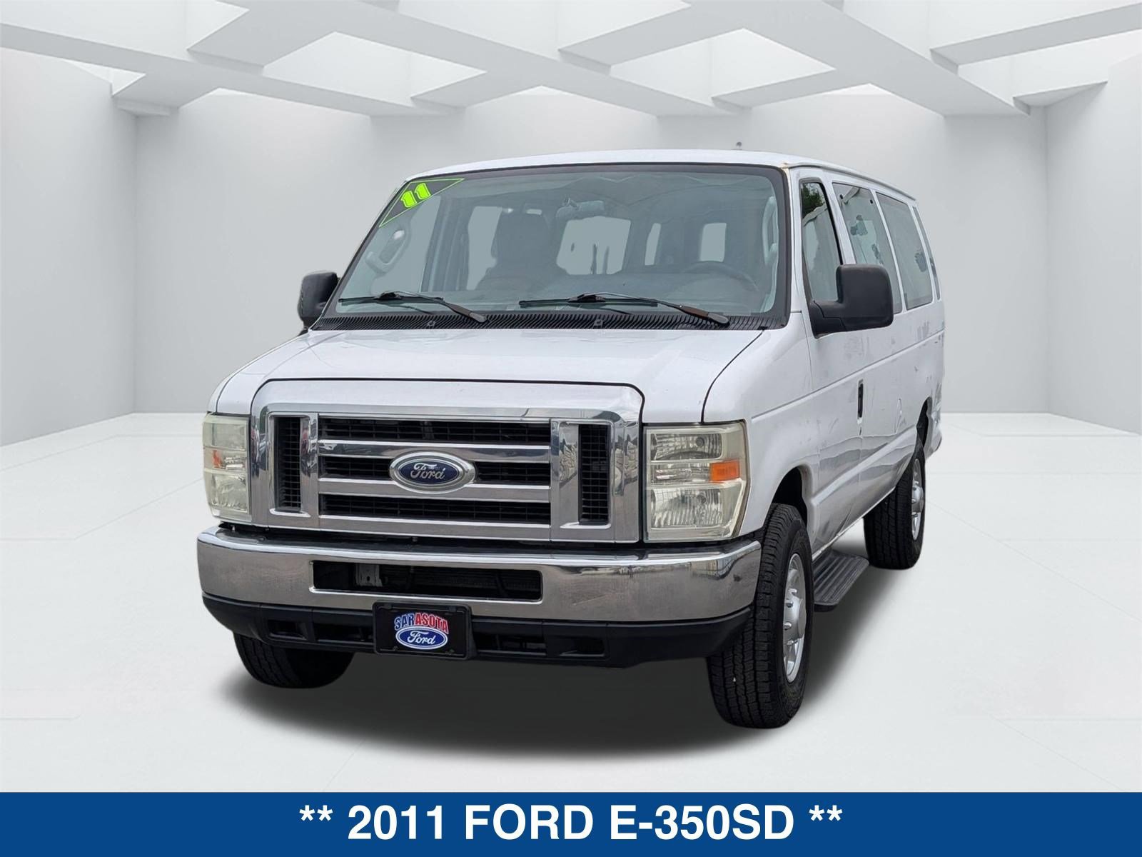 Used 2011 Ford E-350 and Econoline 350 XLT image 7
