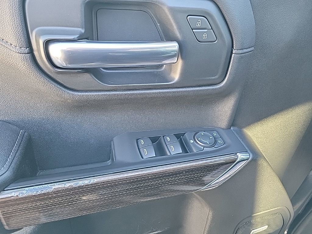 Used 2020 Chevrolet Silverado 1500 LT Trail Boss AWD/4WD image 6