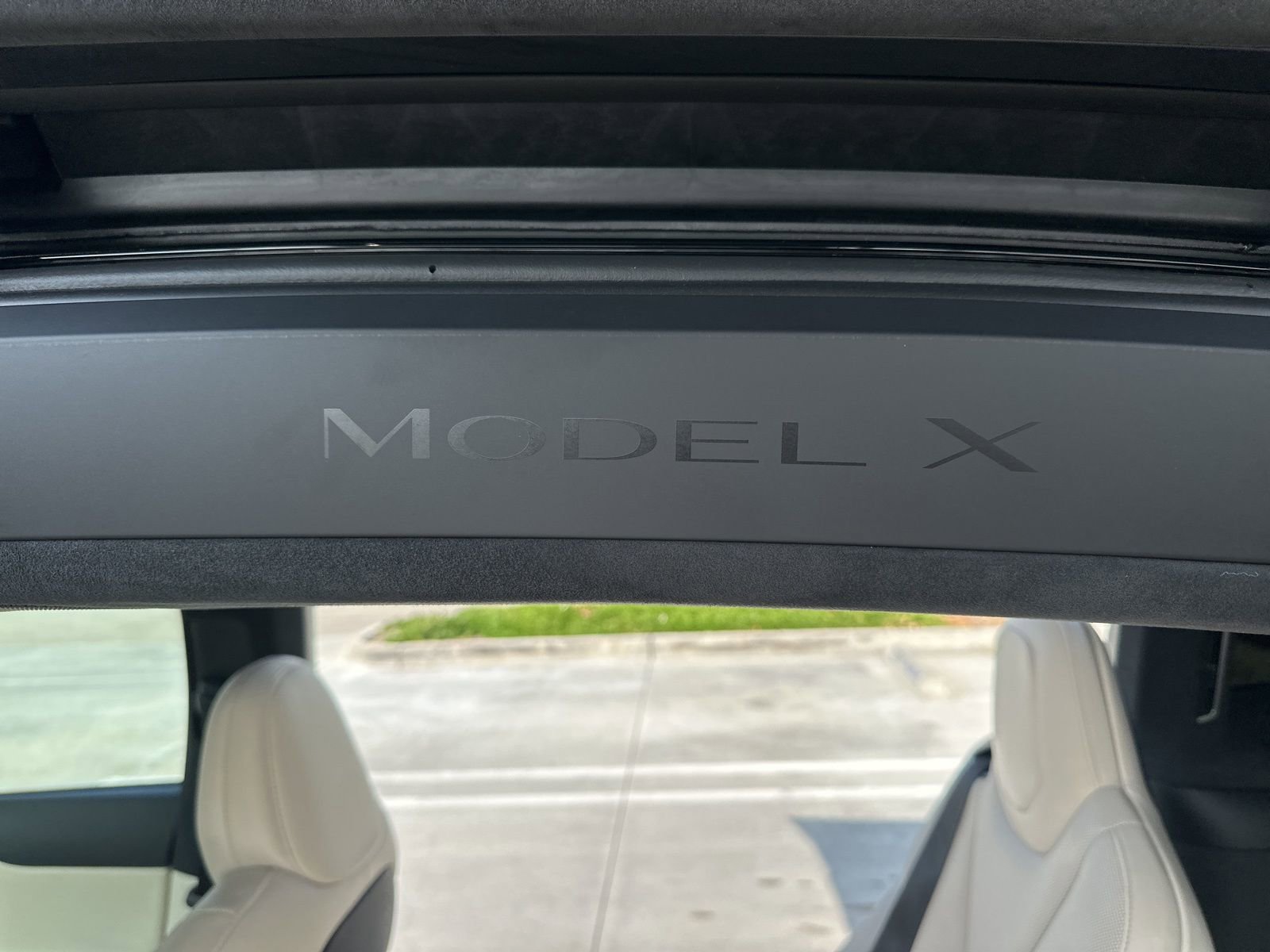 Used 2023 Tesla Model X image 10