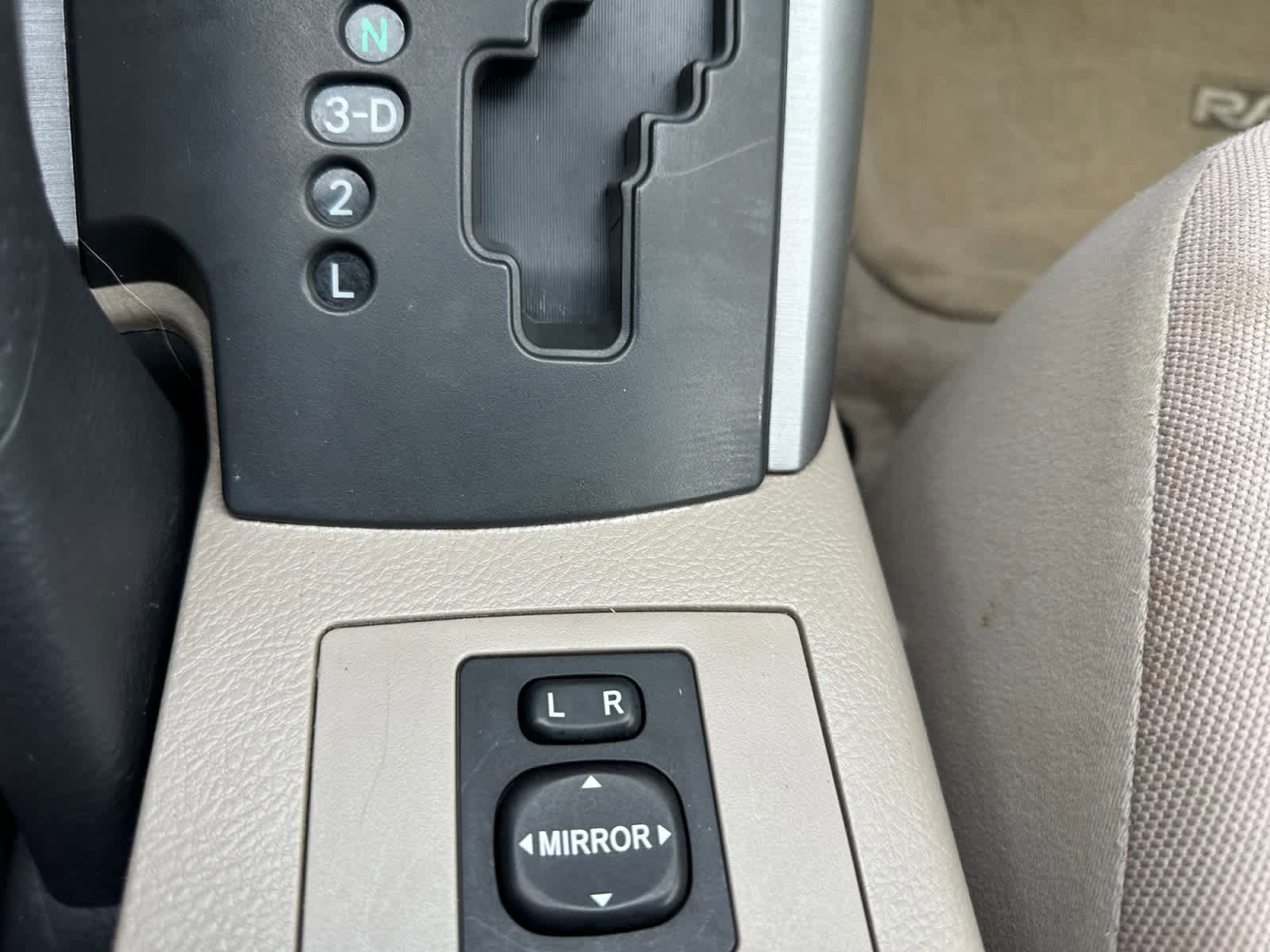 Used 2008 Toyota RAV4 4WD image 22