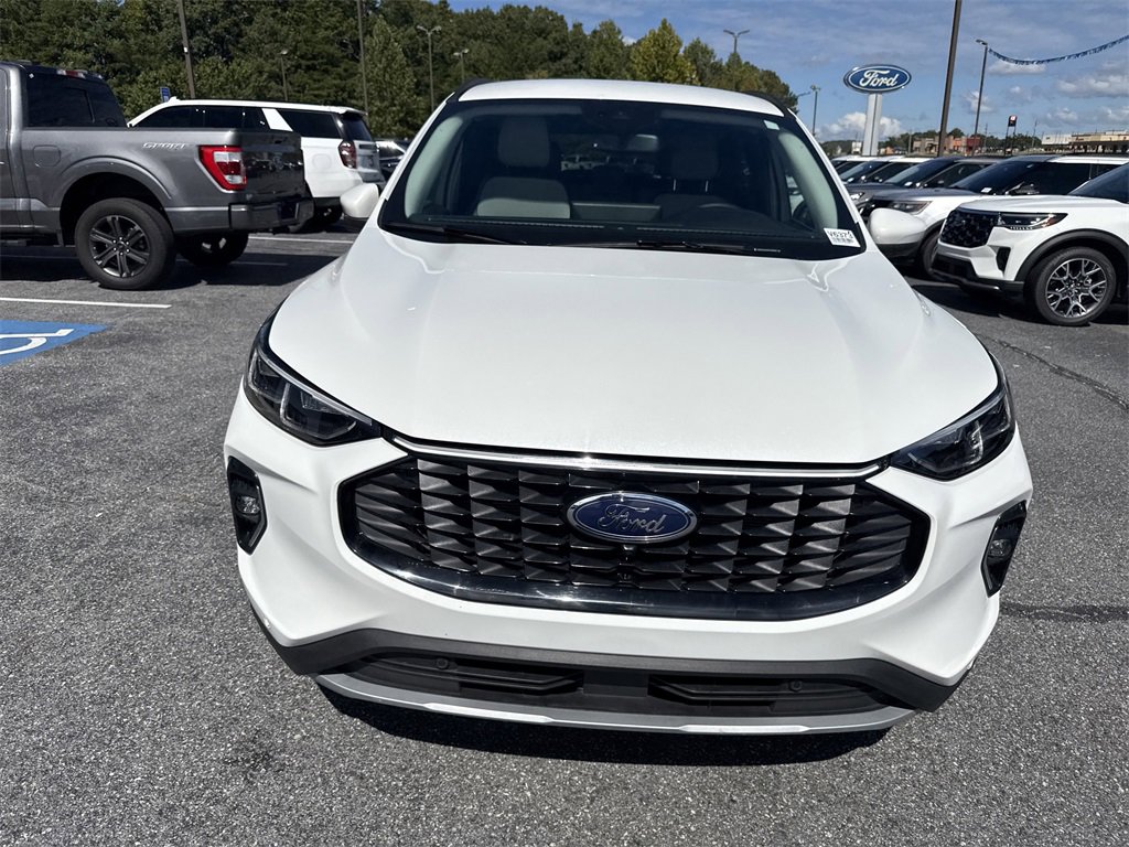 Used 2023 Ford Escape Platinum video 2