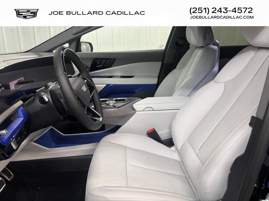 New 2025 Cadillac Optiq Sport 2 w/ LPO, Floor Liner Package AWD/4WD image 4