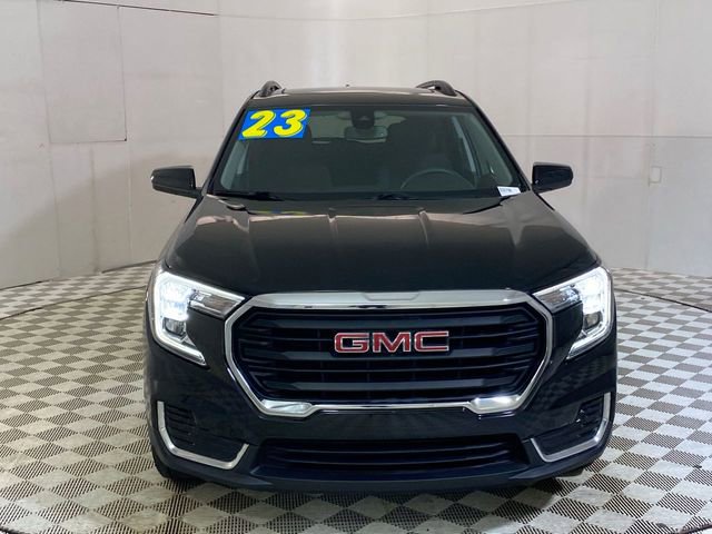 Used 2023 GMC Terrain SLE w/ Driver Convenience Package image 21