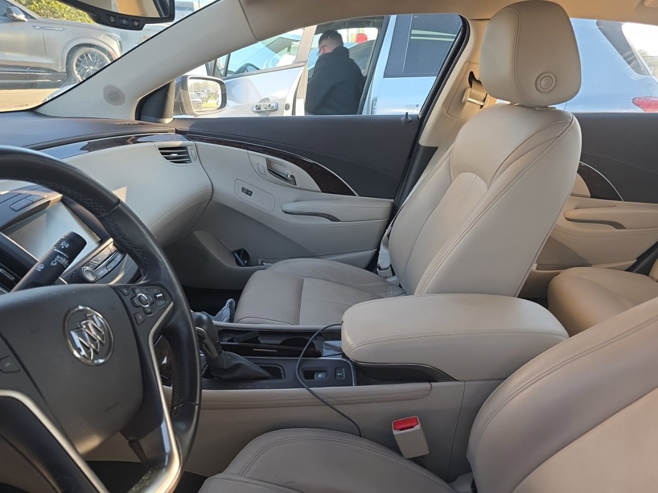 Used 2015 Buick LaCrosse Leather FWD image 3