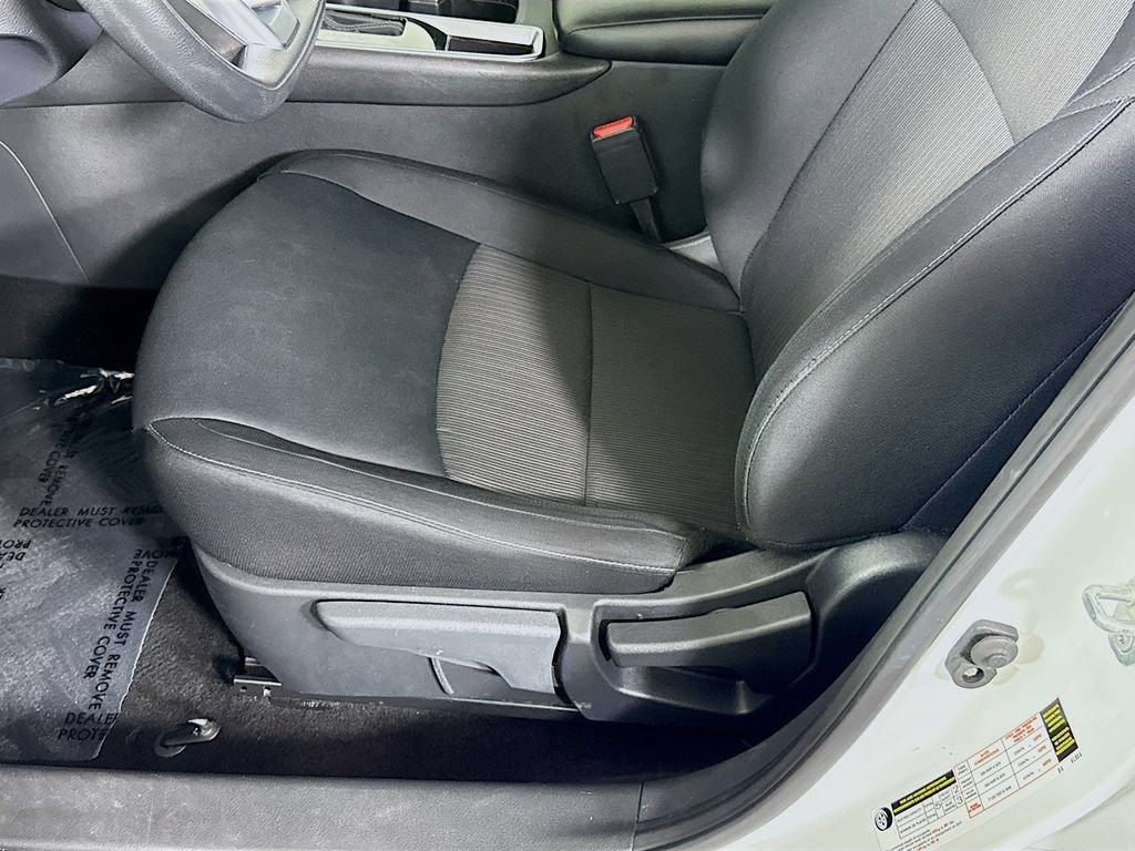 Certified 2024 Nissan Sentra SV FWD image 23