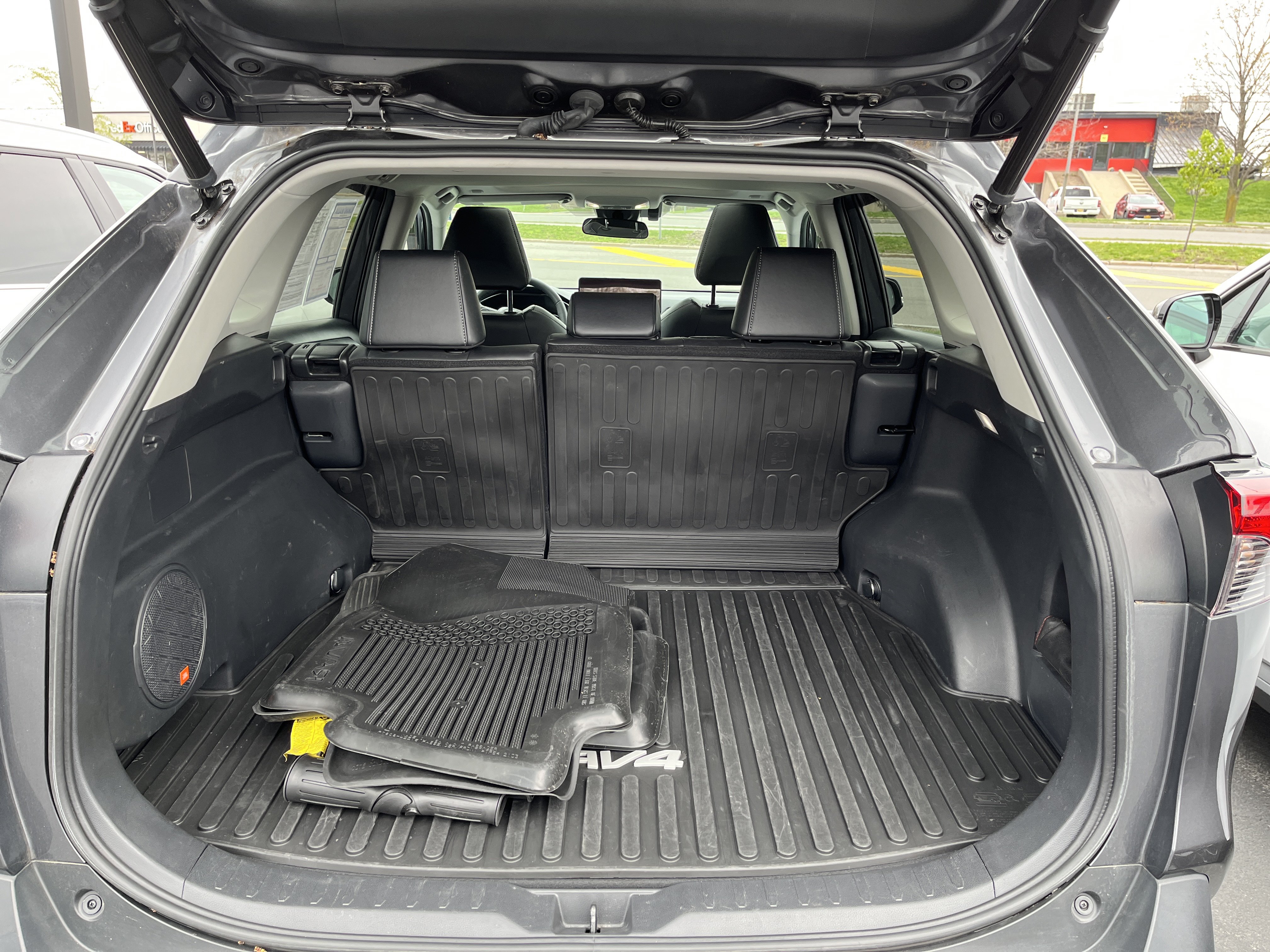 Used 2023 Toyota RAV4 XLE Premium AWD/4WD image 26