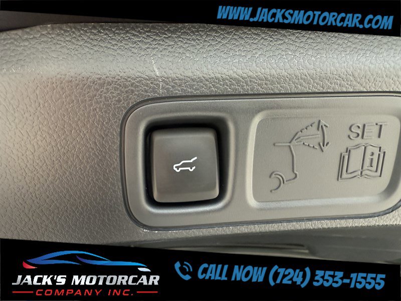 Used 2024 Ford Expedition Limited image 47