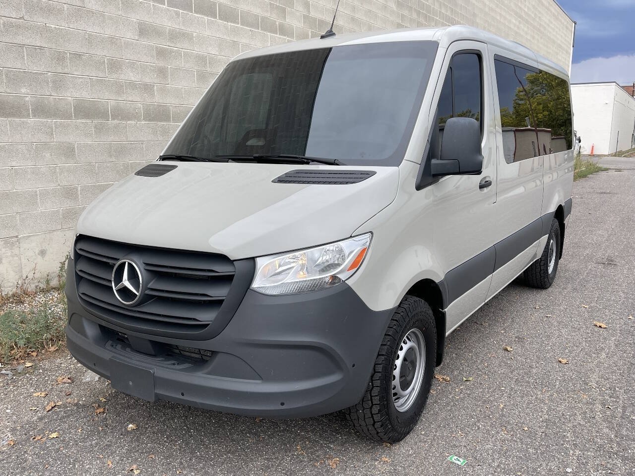 Used 2025 Mercedes-Benz Sprinter 2500 image 5