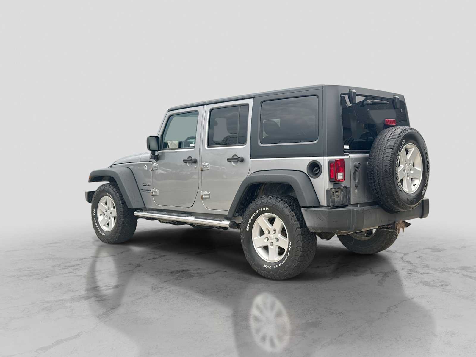 Used 2016 Jeep Wrangler Unlimited Sport w/ Quick Order Package 24S AWD/4WD image 4