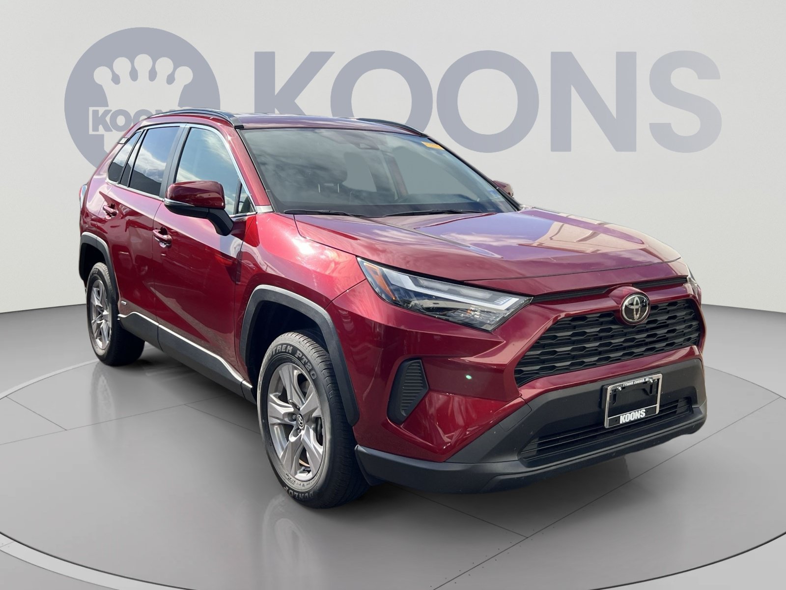 Used 2025 Toyota RAV4 XLE AWD/4WD image 10