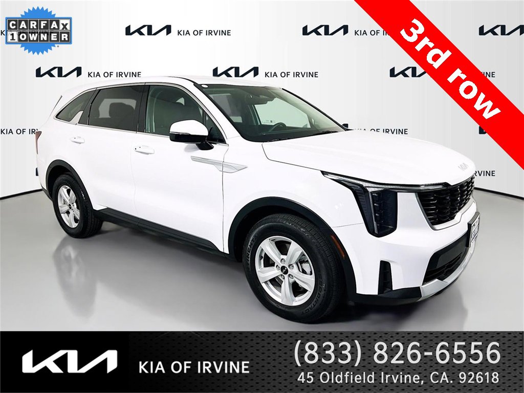 Certified 2025 Kia Sorento LX