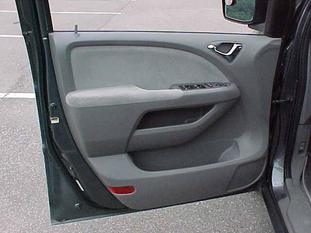 Used 2010 Honda Odyssey LX image 22