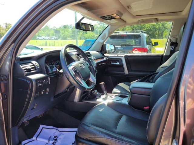 Used 2015 Toyota 4Runner Limited AWD/4WD image 22