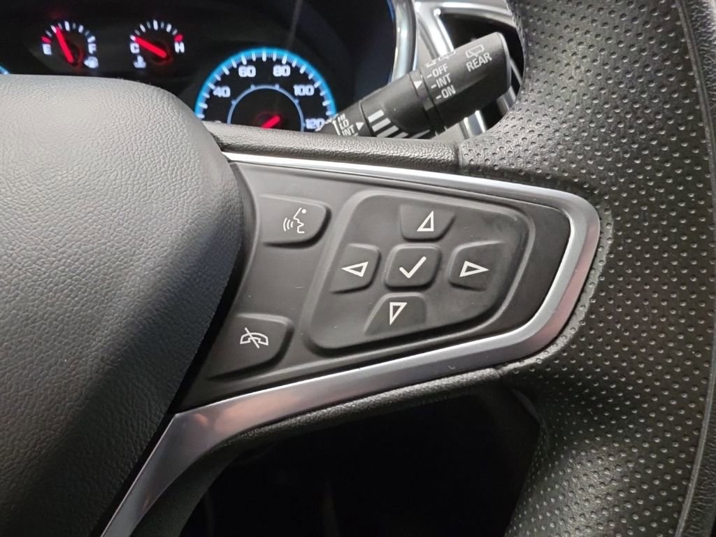 Certified 2023 Chevrolet Equinox LS FWD image 11