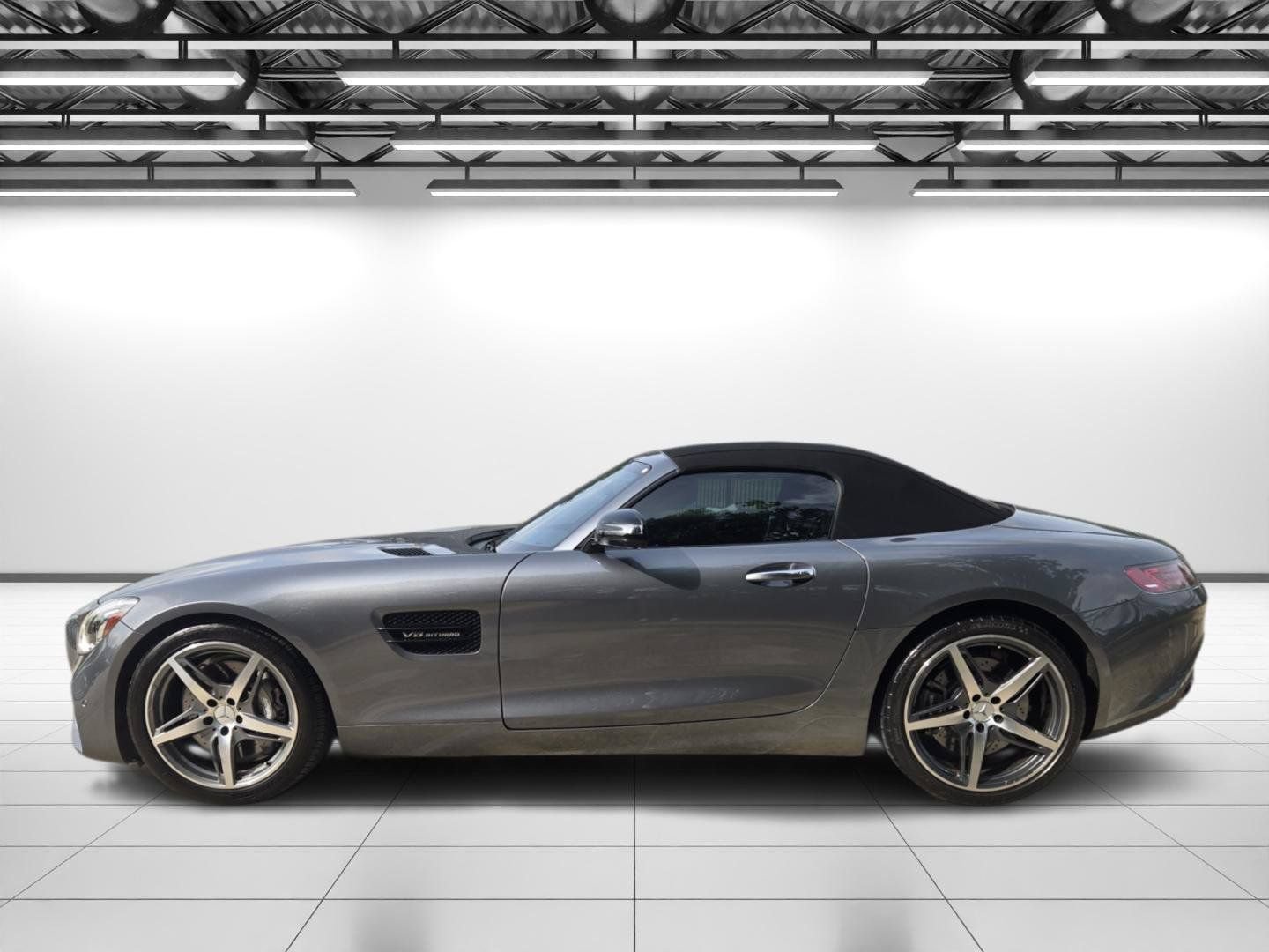 Used 2018 Mercedes-Benz AMG GT Roadster image 6