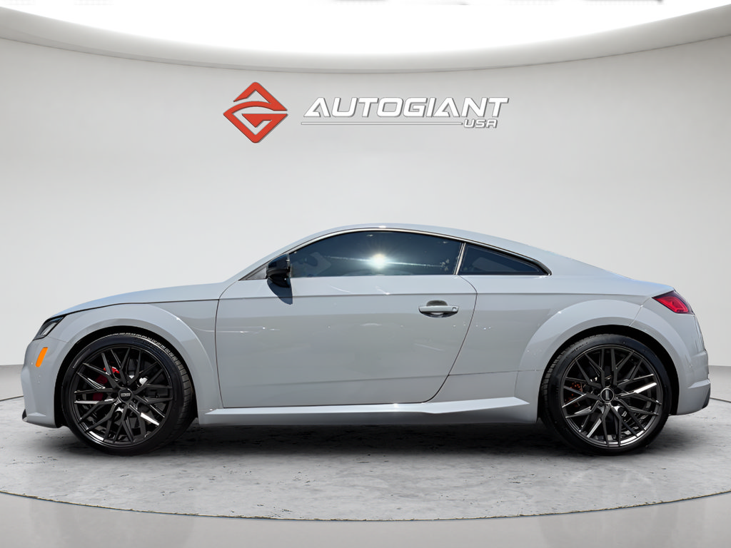 Used 2018 Audi TT RS w/ Technology Package AWD/4WD image 6