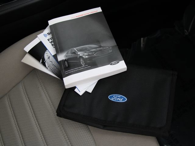 Used 2020 Ford Fusion S FWD image 31