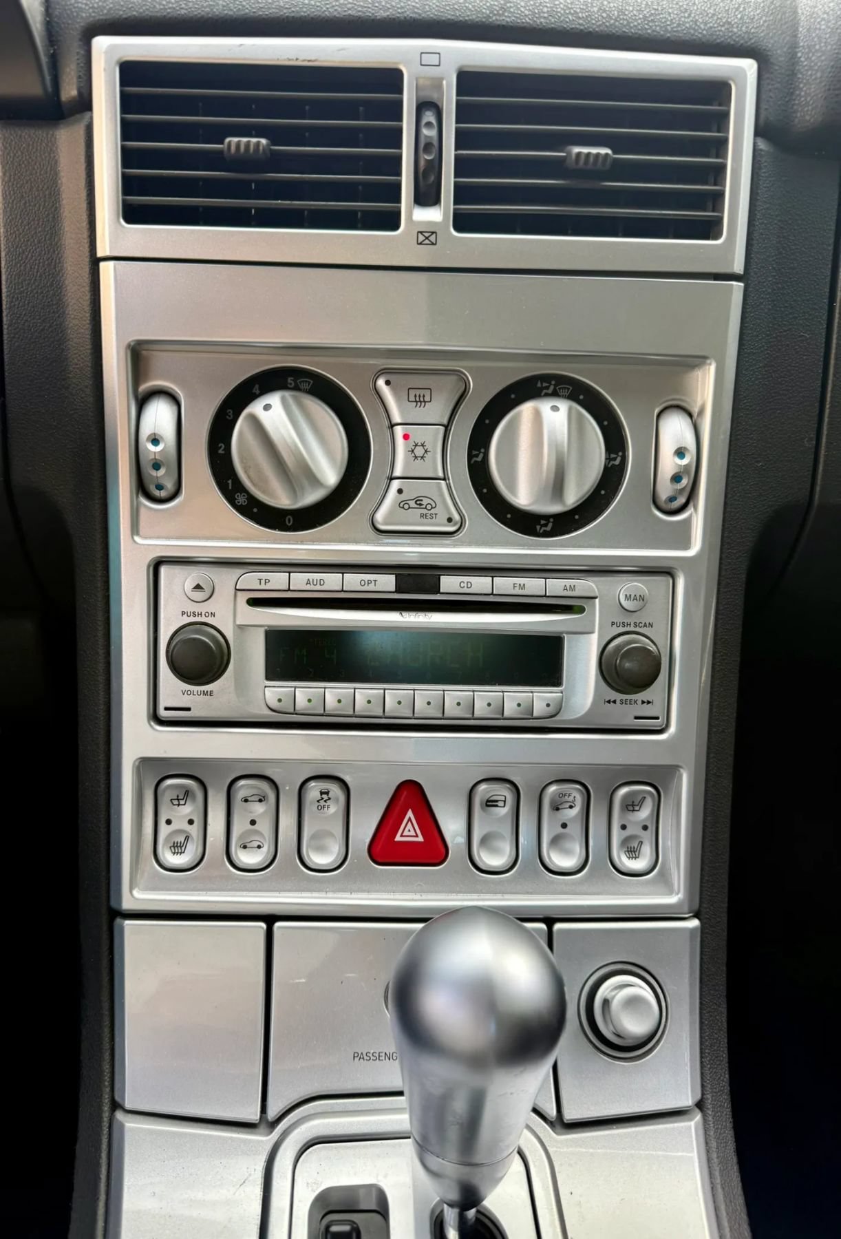 Used 2004 Chrysler Crossfire Coupe RWD image 24