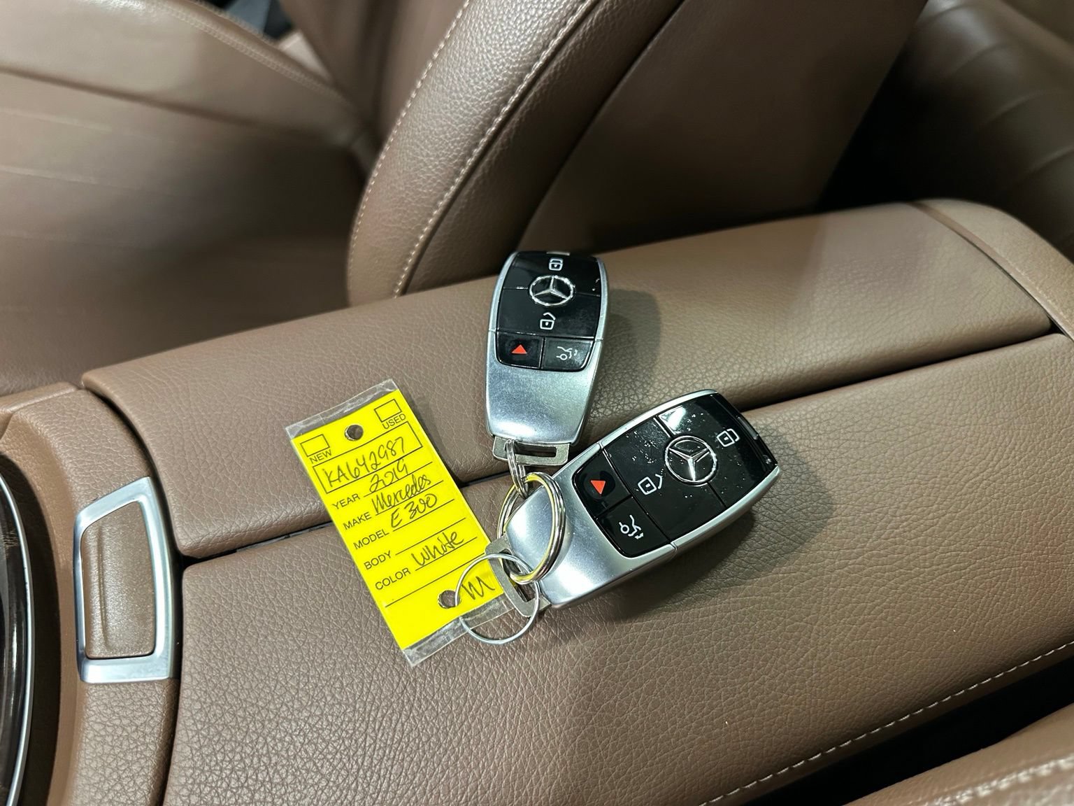 Used 2019 Mercedes-Benz E 300 image 32