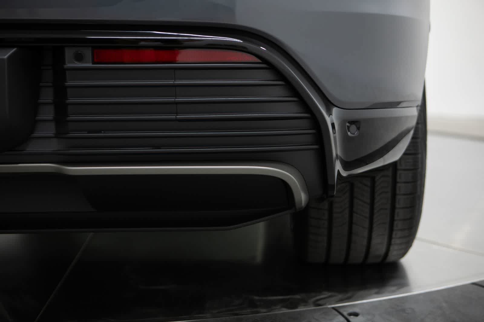 New 2026 Porsche Macan Turbo Electric AWD/4WD image 38