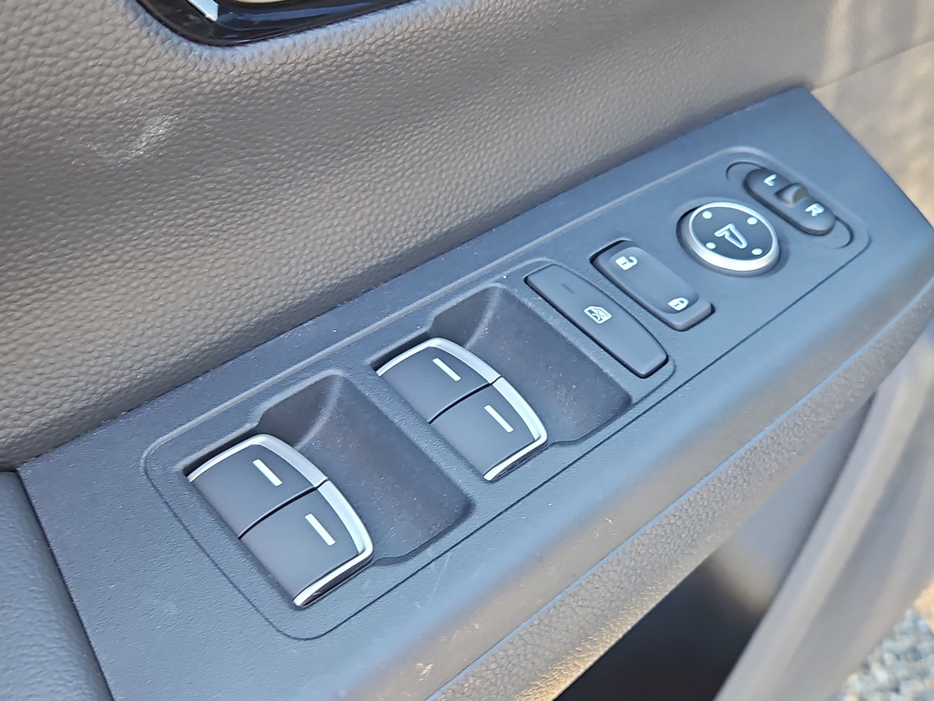 Certified 2023 Honda CR-V EX-L image 33
