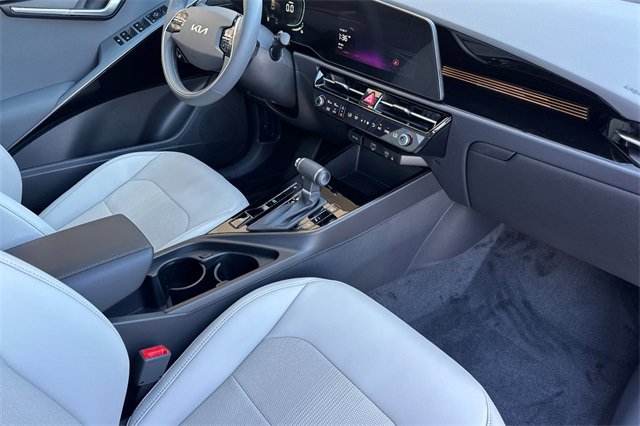 New 2025 Kia Niro EX image 19